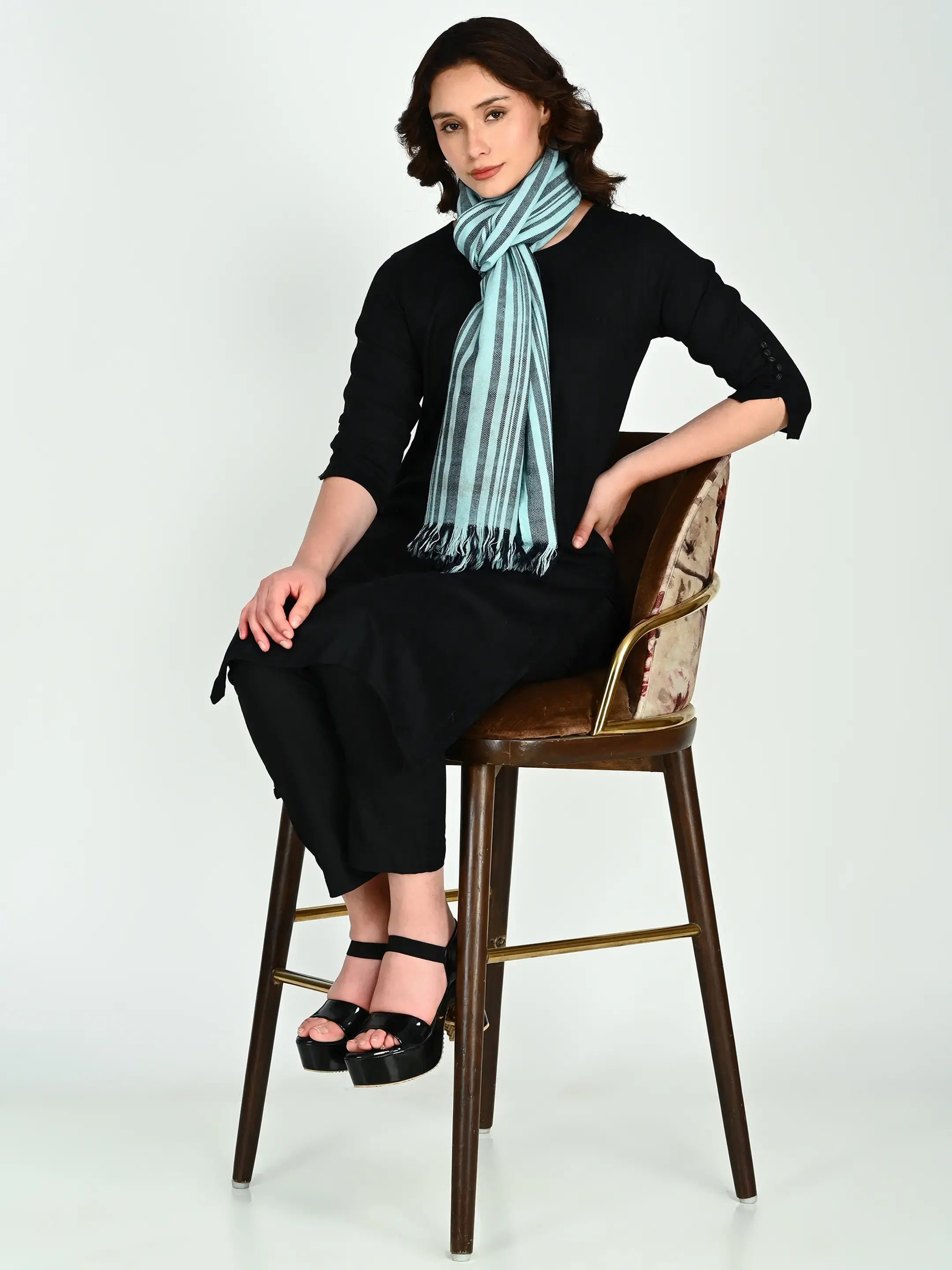 Image 6 of Merino Handwoven Scarf