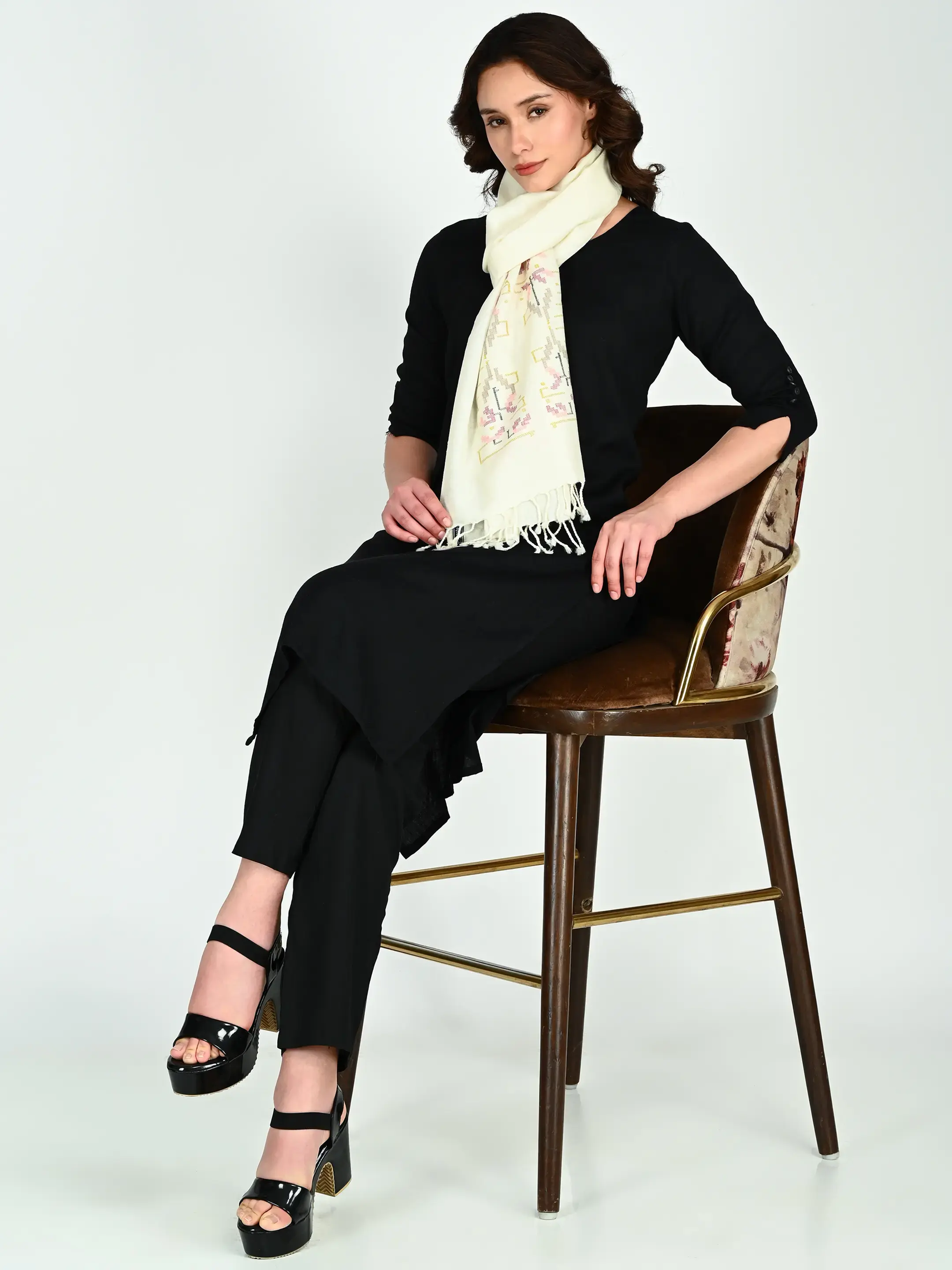 Image 7 of Merino Handwoven Scarf