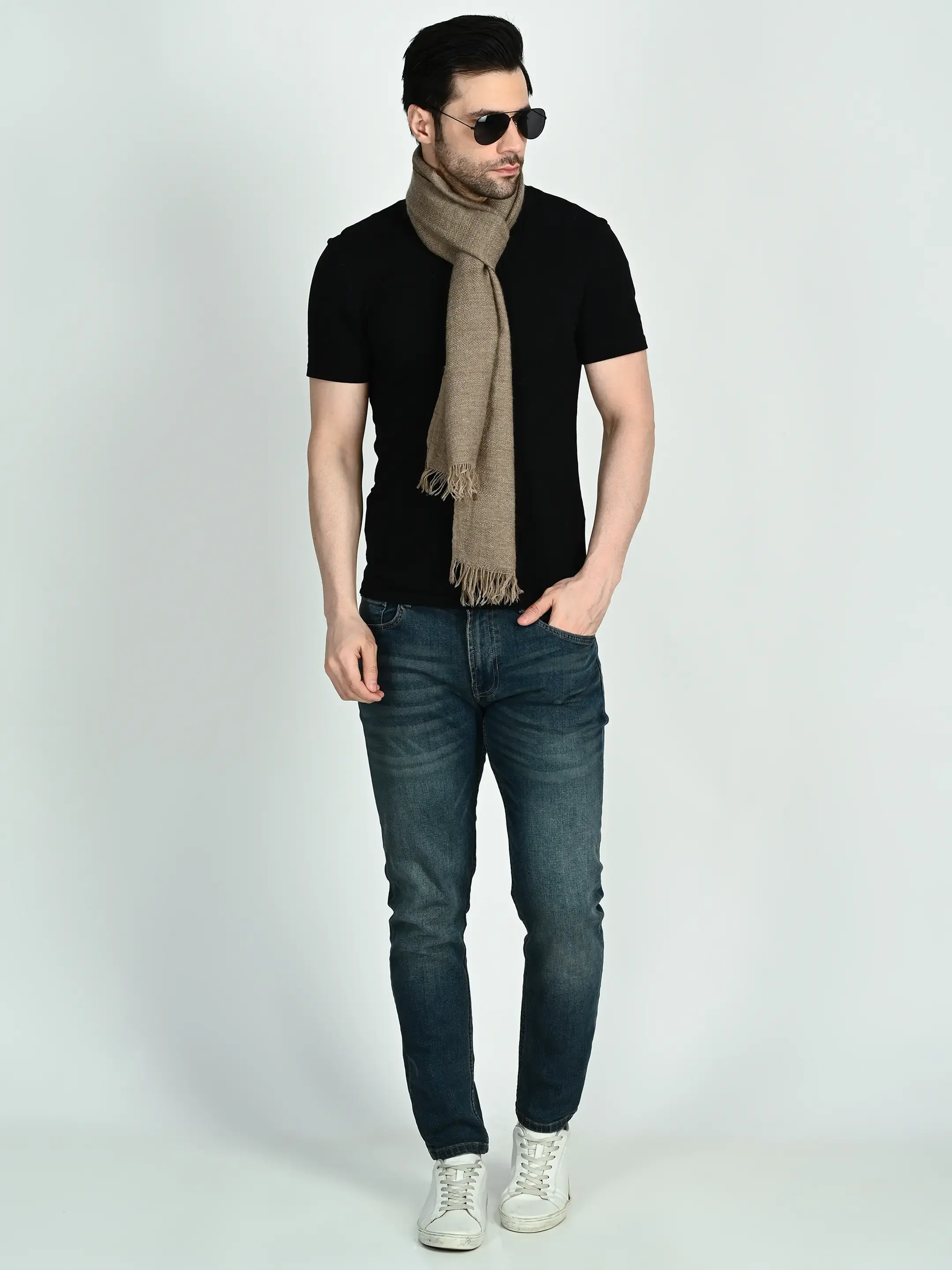 Image 6 of Pashmina Handwoven Scarf